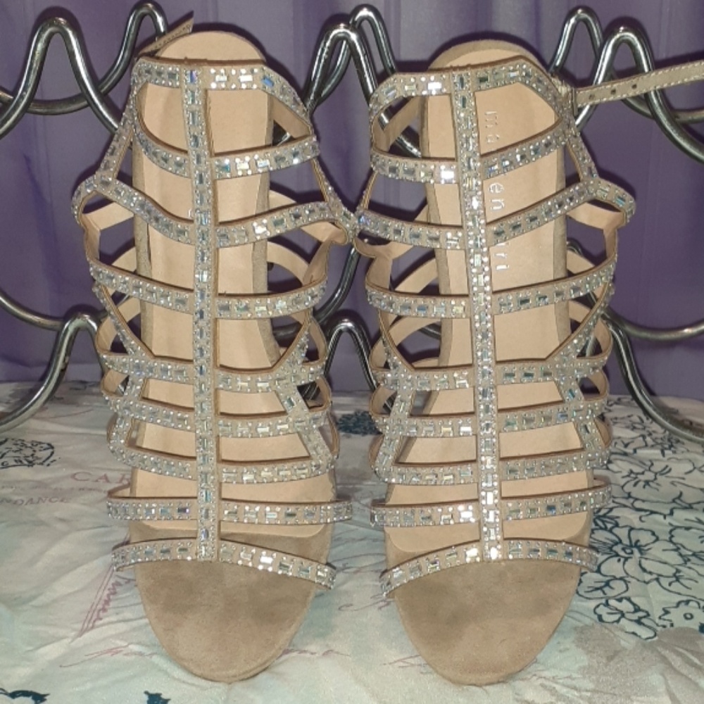 Madden Girl cream/tan high heel Sparkles